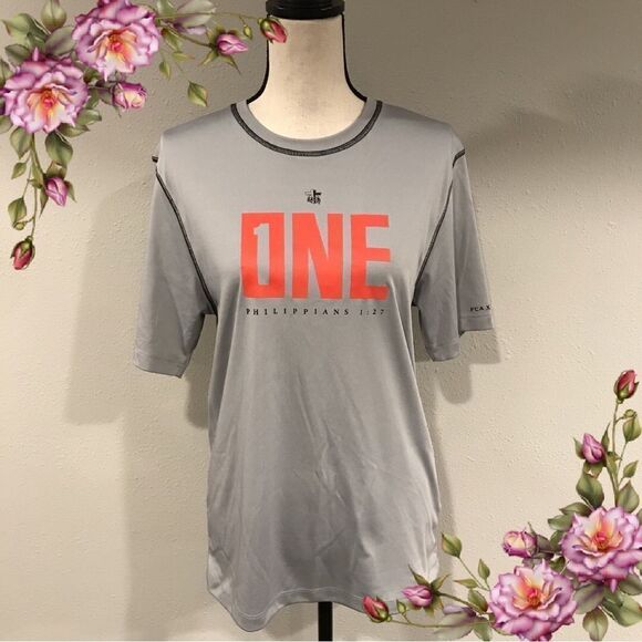 Short  sleeve  athletic tshirt top - Picture 1 of 9